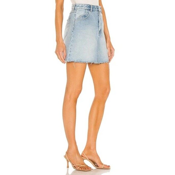 NWT‎ Rollas Womens Classic Denim Mini Skirt Size 24 Pockets Raw Hem Vanessa Blue - Picture 1 of 16